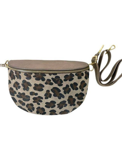 Gürteltasche aus Leder mit Animal-Print und Reißverschluss