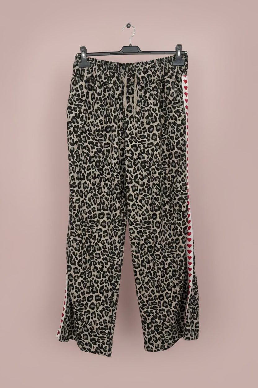 Leo Hose mit Herzchen
