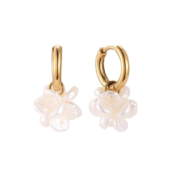 Chunky Pearl Cluster Ohrringe Vergoldet