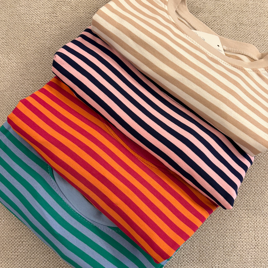 Gestreiftes T-Shirt versch. Farben