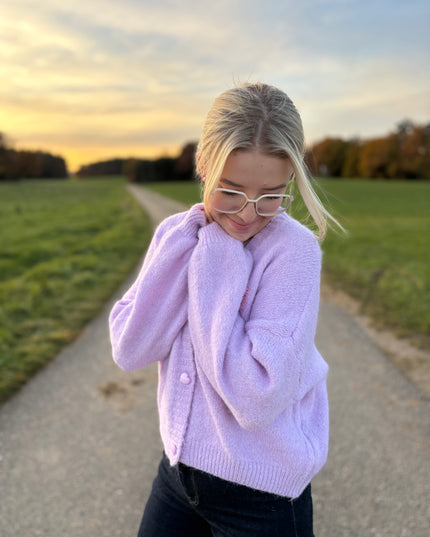 Cardigan „Laura“ mit Le Soleil Patch – Lila/Flieder – Herzknöpfe – Made in Italy
