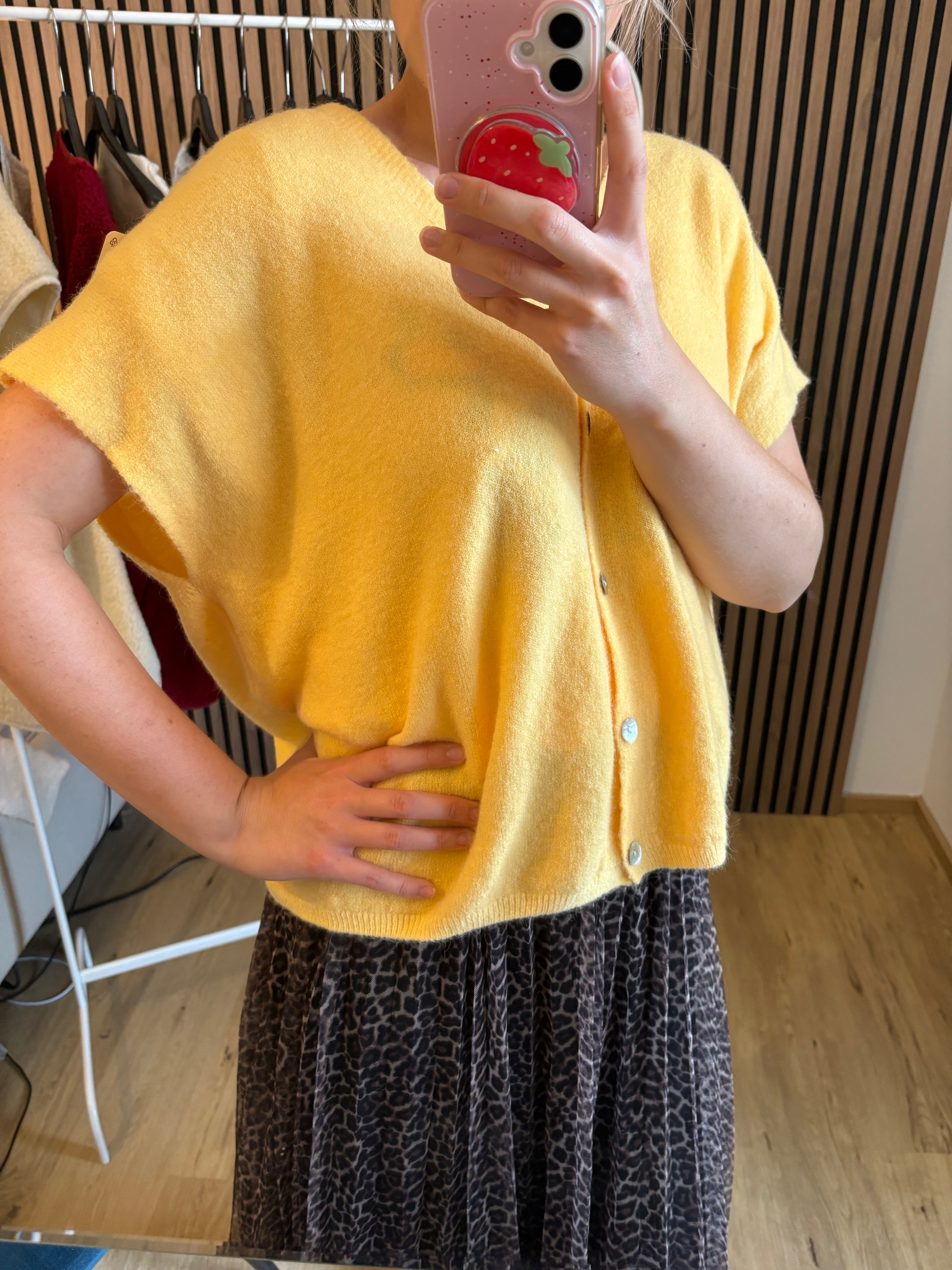 Strickweste Nona Buttergelb Butteryellow Made in Italy
