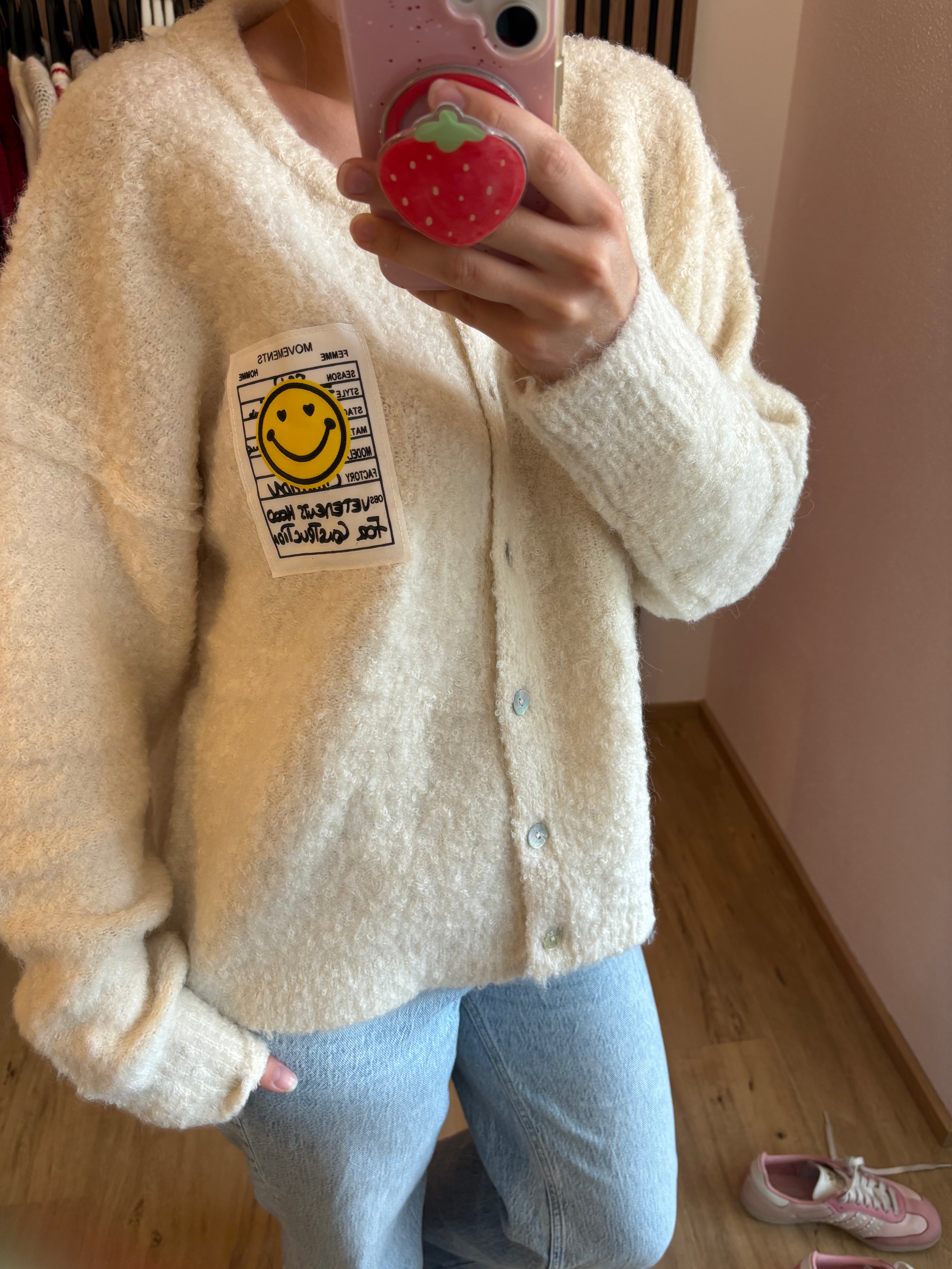 Cardigan Happy Smile Beige Weiß Smiley Applikation