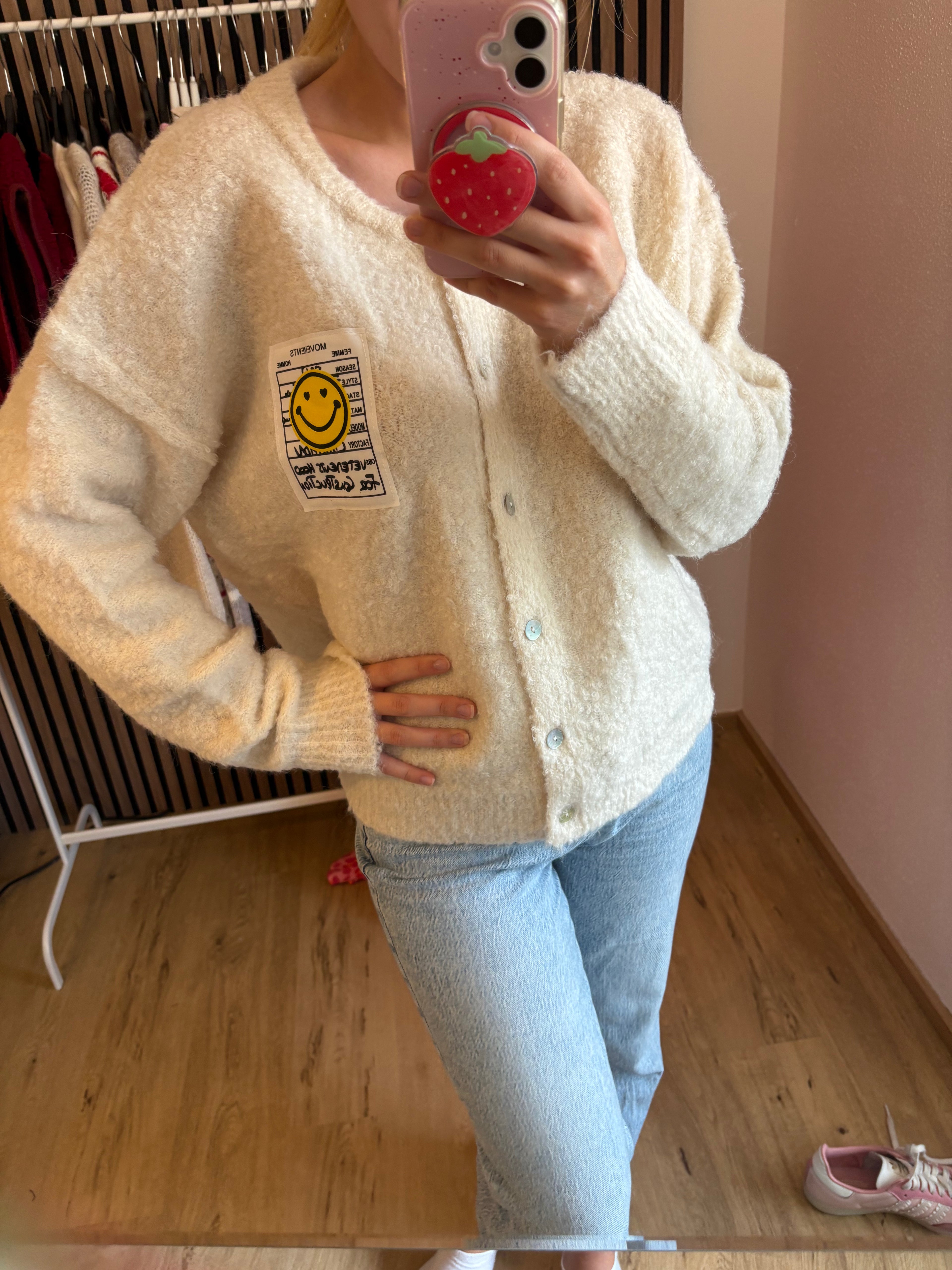 Cardigan Happy Smile Beige Weiß Smiley Applikation