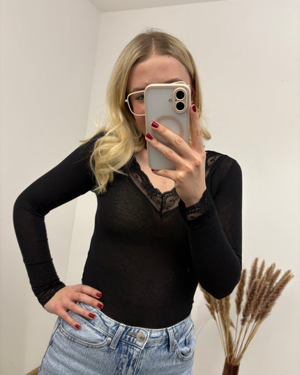 Cashmere Langarmshirt mit Spitze einfarbig Schwarz Basic