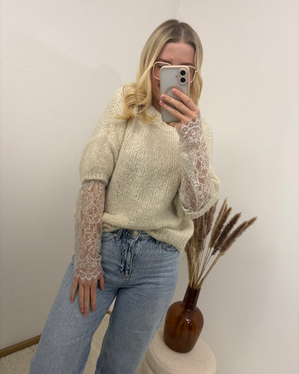 Pullover mit Spitzenärmeln Beige