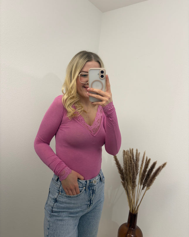 Cashmere Langarmshirt mit Spitze einfarbig Pink Magenta