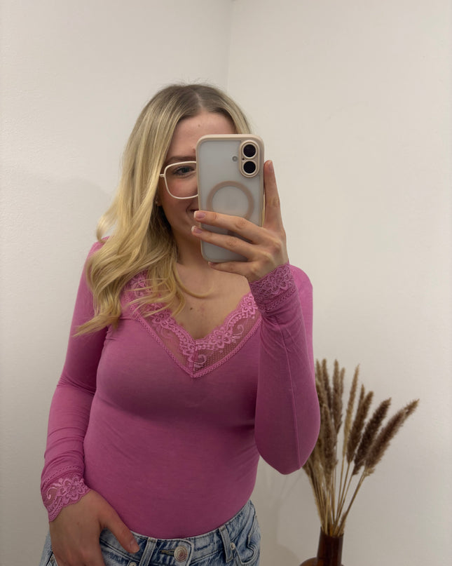Cashmere Langarmshirt mit Spitze einfarbig Pink Magenta
