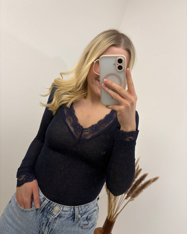 Cashmere Langarmshirt mit Spitze einfarbig Dunkelblau Marine