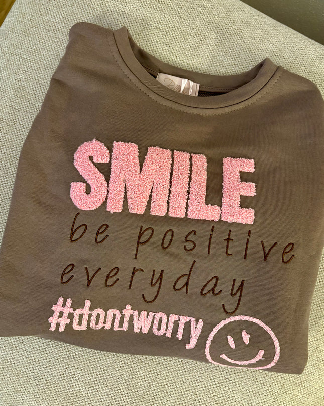 SMile be positive everyday Sweater Pullover Rosa Braun #don't worry