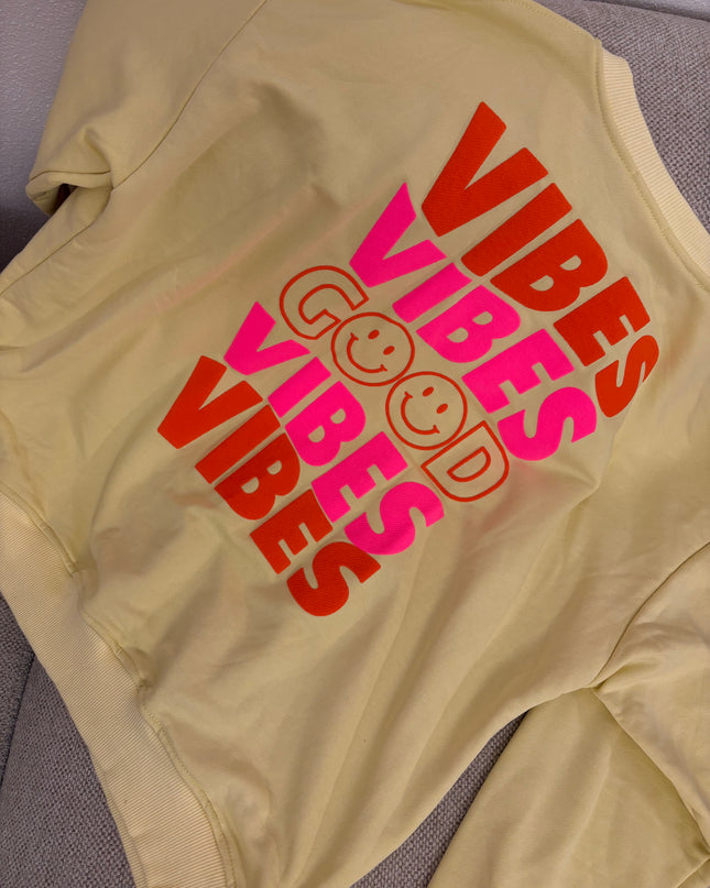 Good Vibes Pullover Sweater gelb