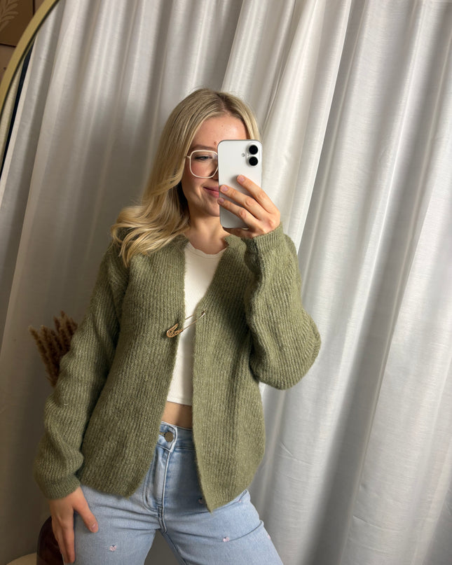 Cardigan mit Sicherheitsnadel