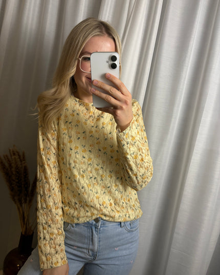 Spitzenshirt Rosi mit Blümchen Floral