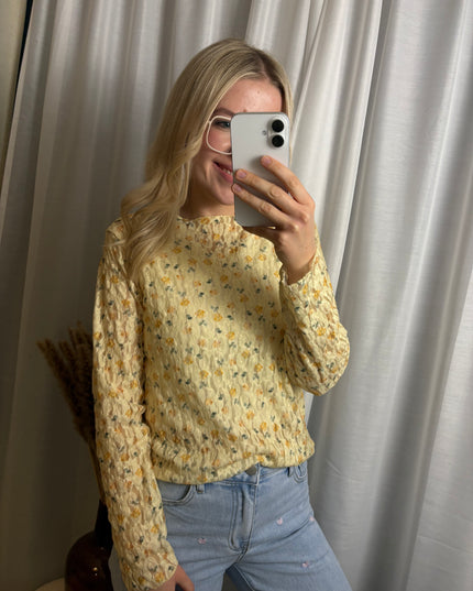 Spitzenshirt Rosi mit Blümchen Floral